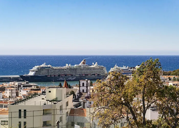 Rooftop Funchal - By Wehost